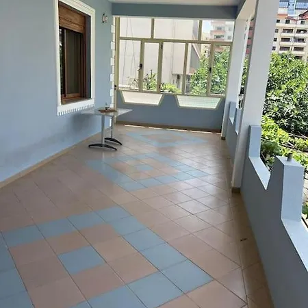 بيت للعطل Flat In Center Of